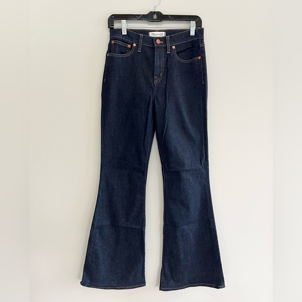 Madewell Flea Market Flare Jeans in Kenner Dark Blue Wash, size 26